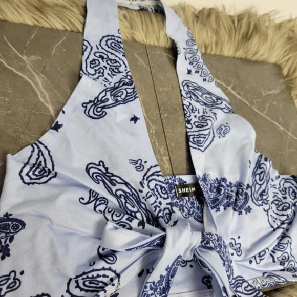 SHEIN Crop Top - Picture 2 of 3